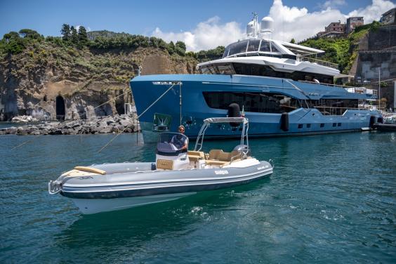 Servizio tender per mega yacht-6
