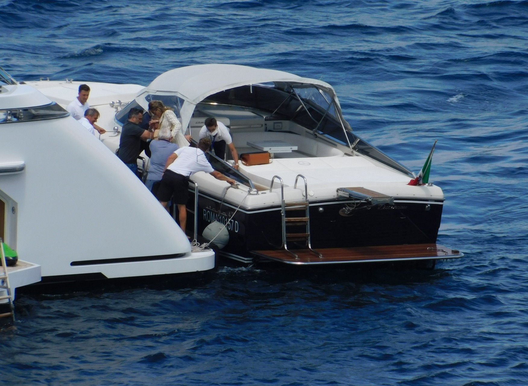 yacht tender service