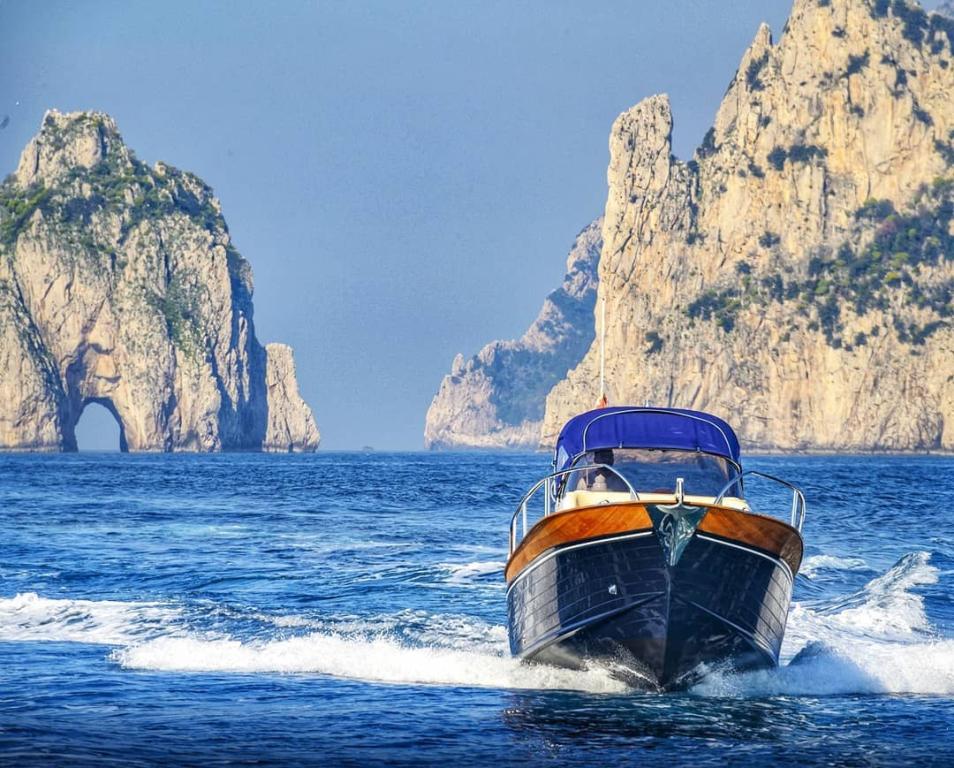 Misal Charter Sorrento Boat-38